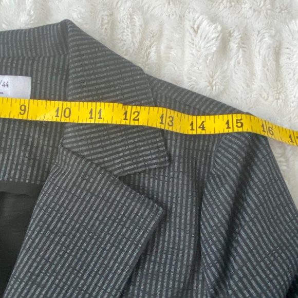 BAILEY 44 Long Black and Grey Striped Fitter Blazer, Size Small - Picture 9 of 9